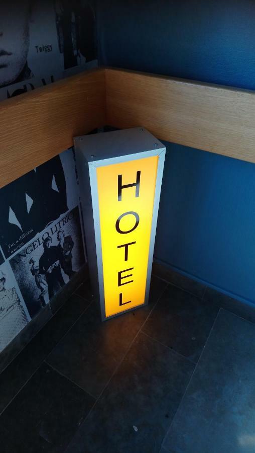 Briq Hotell Hova エクステリア 写真